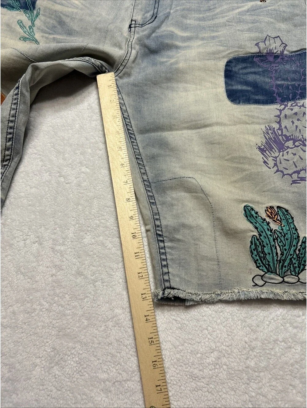 Staple Pigeon Blue Distressed Embroidered Design Bermuda Denim Shorts Mens 38